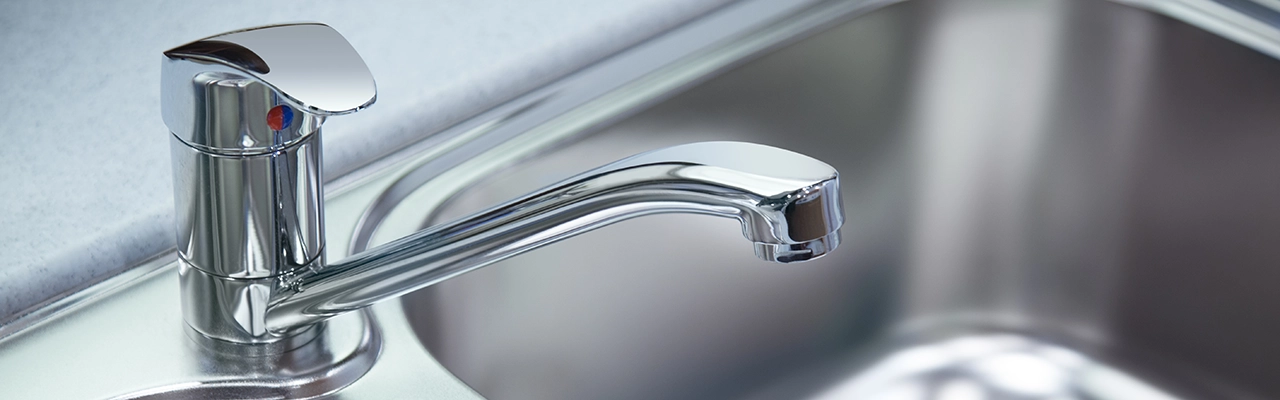 Stainless steel sink.